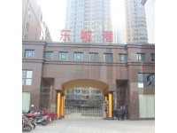 【长沙】大道东城港在国泽购买了一批仿古强化复合地板 厂家直销